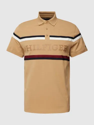 Tommy Hilfiger Regular Fit Poloshirt aus Baumwolle mit Label-Detail in Camel