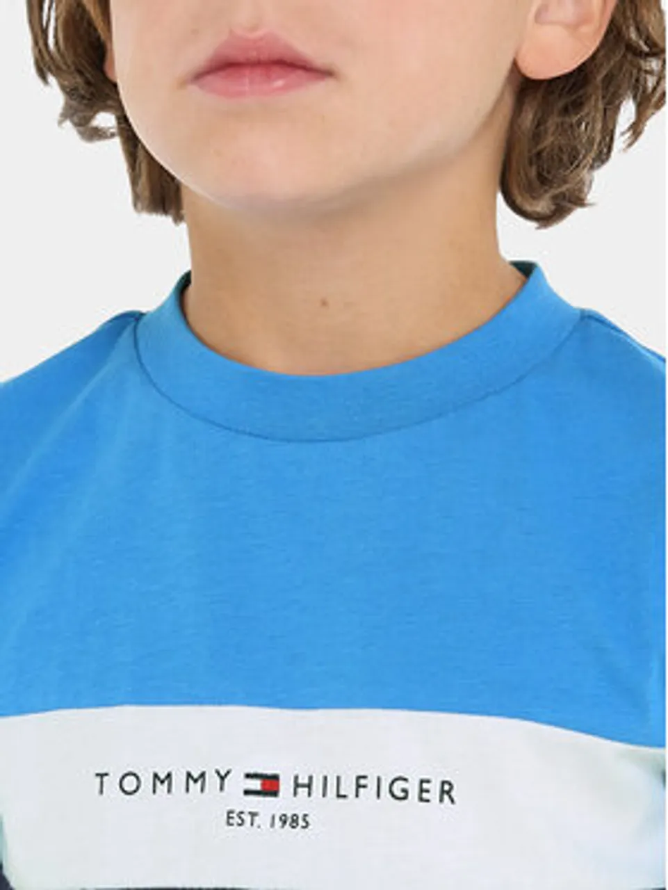 Tommy Hilfiger Set T-Shirt und Shorts Essential KB0KB08831 D Blau Regular Fit
