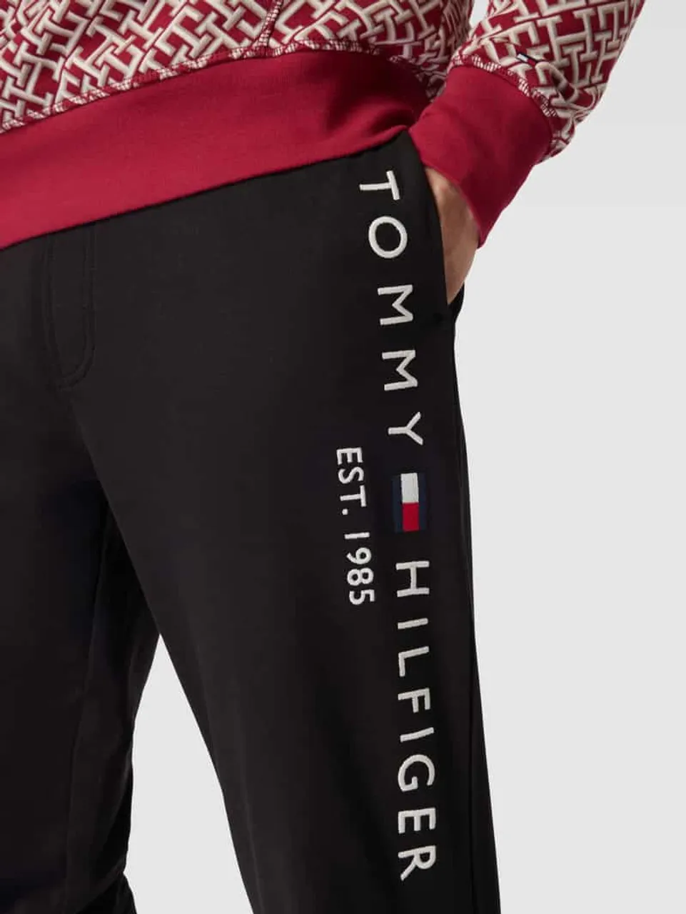 Tommy Hilfiger Sweatpants mit Label-Stitching Modell 'BASIC' in Black