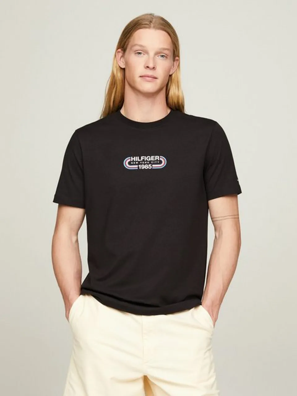 Tommy Hilfiger T-Shirt HILFIGER TRACK GRAPHIC TEE mit grafischem Logo