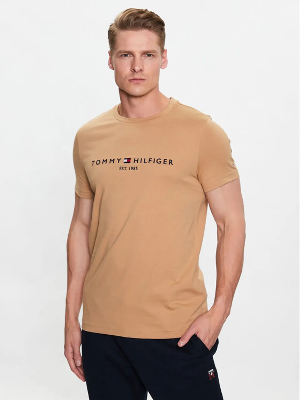 Tommy Hilfiger T-Shirt Logo MW0MW11797 Braun Slim Fit