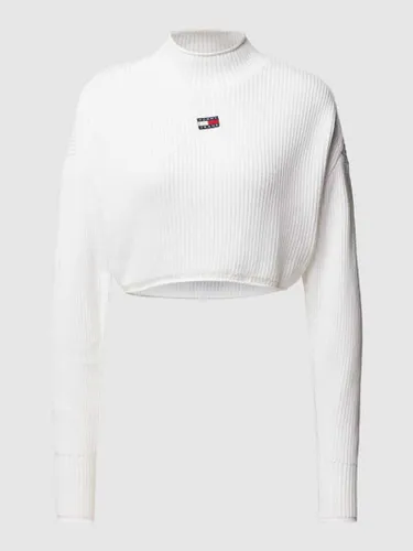 Tommy Jeans Cropped Strickpullover mit Label-Patch in Offwhite