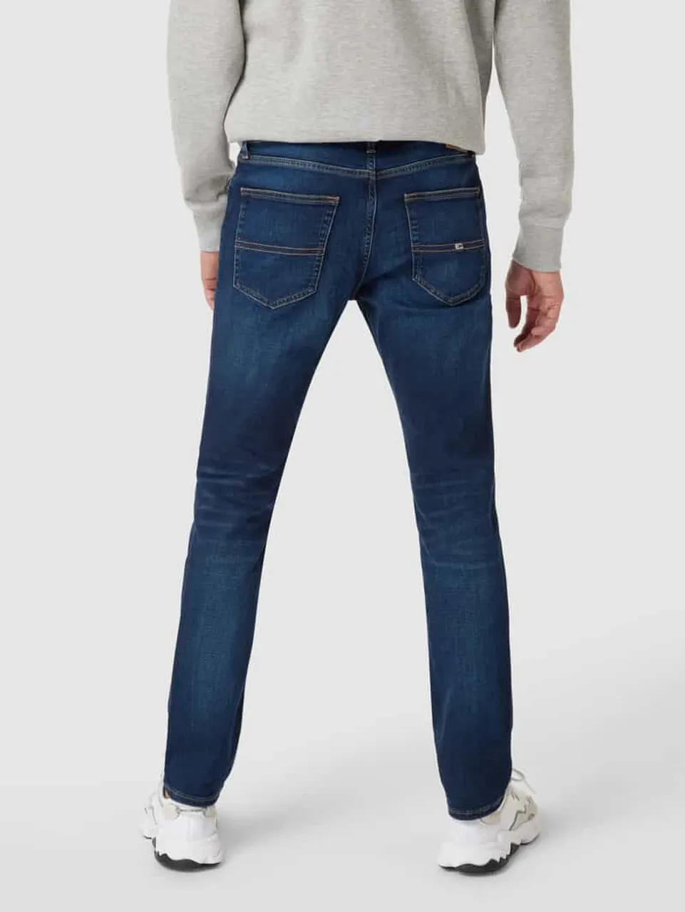 Tommy Jeans Slim Fit Jeans mit Stretch-Anteil Modell 'Scanton' in Jeansblau