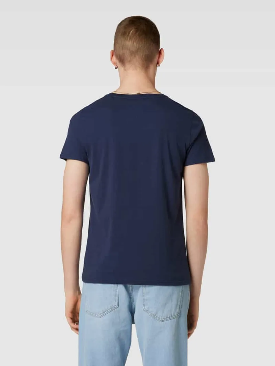 Tommy Jeans Slim Fit T-Shirt mit Label-Stitching im 2er-Pack in Dunkelblau