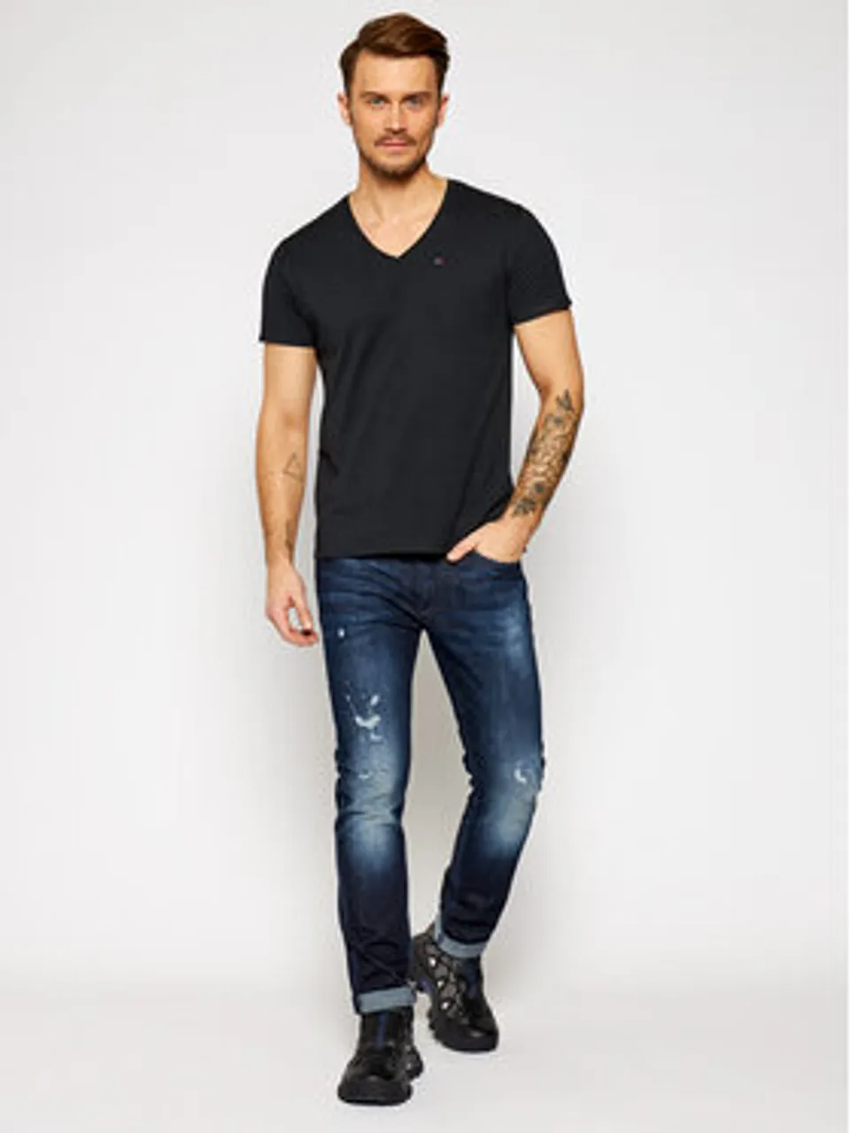 Tommy Jeans T-Shirt DM0DM04410 Schwarz Regular Fit