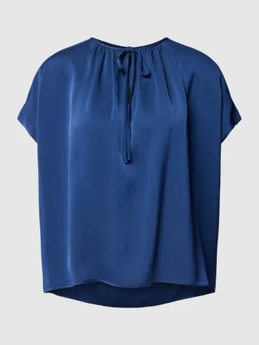 Windsor Bluse mit Schlüsselloch-Ausschnitt in Blau